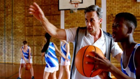 Coaching Basketball – Everything You Need to Know